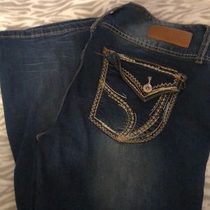 Women’s Ariya brand jeans size 15/16
